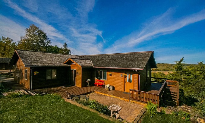 Elizabeth House | Ranch life, 300 acres! 10 mile views., trails, animals, swimming pool, golf