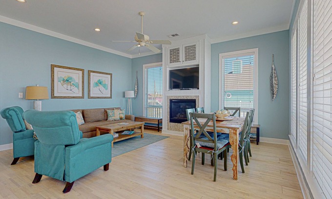 Crystal Beach House | Rancho Azul: 3 BR, 2 BA House in Crystal Beach, Sleeps 10