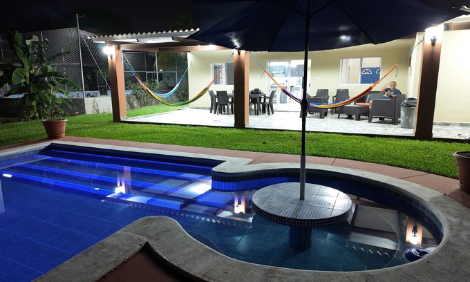 Los Cobanos House | Rancho de playa en Las Veraneras, Acajutla Sonsonate, El Salvador - pet friendly