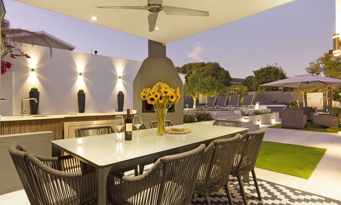West Beach House | Rancho Relaxo - Five Bedroom House, Sleeps 10