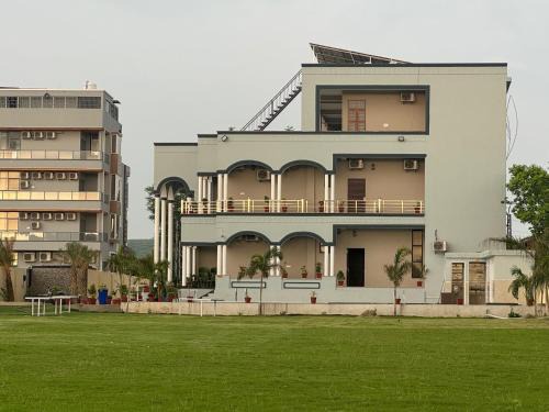 Sawai Madhopur Hotel | Rang Mahal Ranthambhore