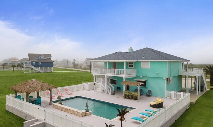 Indian Beach House | Rangers Resort – Relaxing Coastal Oasis with Pool