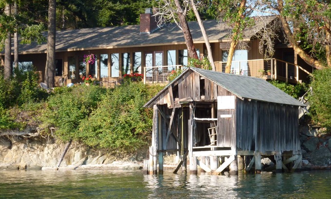 Marrowstone House | Rare Beauty - Idyllic Beachfront Island Home - 5 Star Architectural Gem