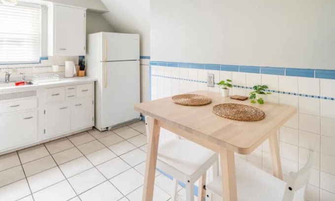 West Price Hill House | Rare Find Cozy 2 Bedroom Close to Downtownn