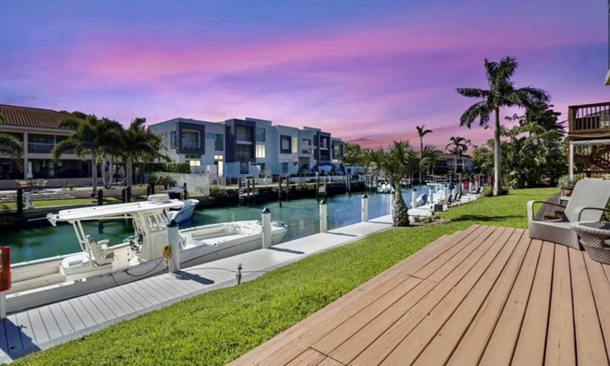 Royal Harbor Condo | “Rare Find” Paradise on Naples Bay! In the prestigious Royal Harbor!