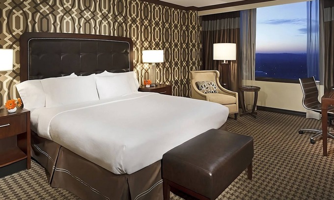 Alexandria West Hotel | Rare Gem! 3 Comfortable Units, Indoor and Outdoor Pool, Pets Allowed, Parking!