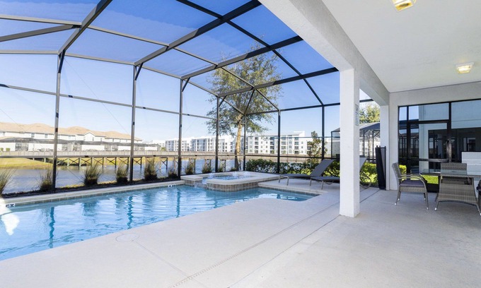 Kissimmee House | Rare! Lake Front Pool/Spa, just 10 Homes from The Club House! Storey Lake, Shopping, Dining, Best Location !