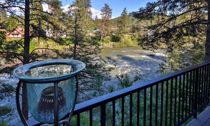 Leavenworth House | Rare waterfront and forest location, custom home, short1 mile walk into town.