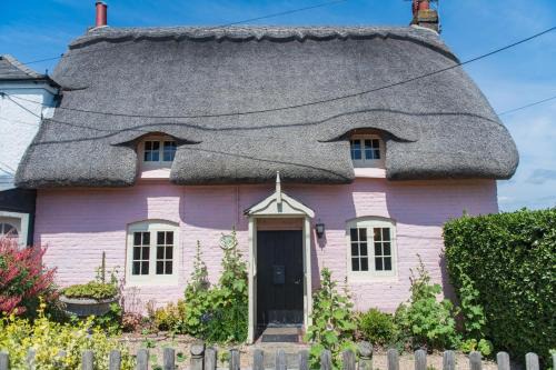 Deal House | Raspberry Cottage by Keepers Cottages