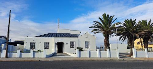 Lambert's Bay House | Raston Guest House