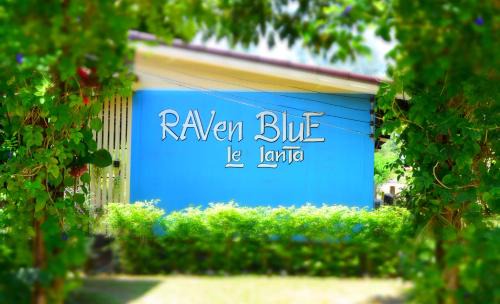 Ko Lanta House | Raven Blue