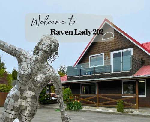 Ucluelet Apartment | Raven Lady #202- Ucluelet, Sleeps 4, Pet Friendly