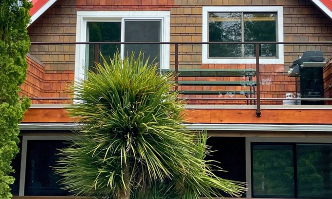 Ucluelet Apartment | Raven Lady Suite 201 - Downtown Ucluelet Condo