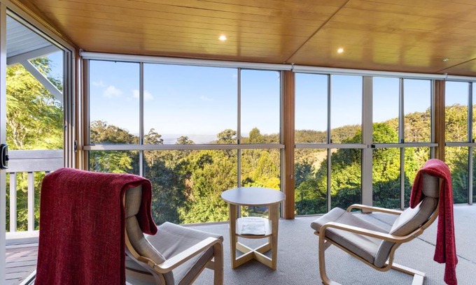 Ravensbourne Ski Chalet | Ravensbourne Escape - Windsong