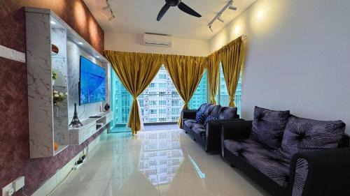 Salak South Apartment | Razak CITY Fully Air-Con Suite Sungai Besi KL