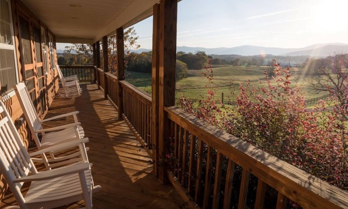 Stanley Cabin | RB Cowboy Cabin | 0 Bed, 1 Bath