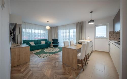 Cluj-Napoca Apartment | RBC Apartments with City View and parking