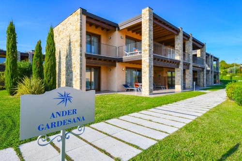 Moniga del Garda Apartment | Rdv Trilocale Std