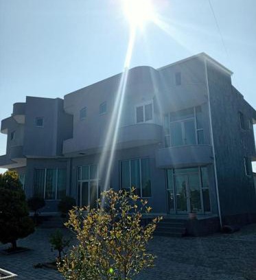Rade Hotel | Reardi
