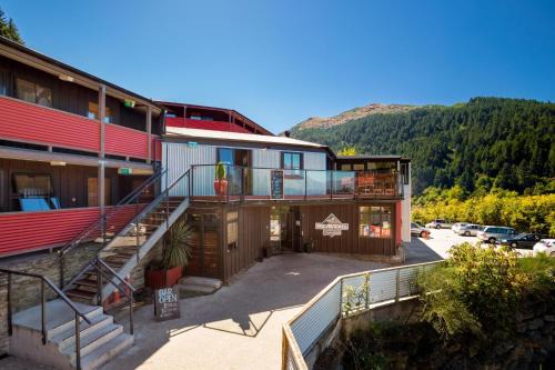 Queenstown Cabin | Reavers Lodge