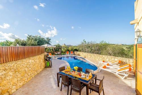 Qala House | Rebbiegha Holiday Home