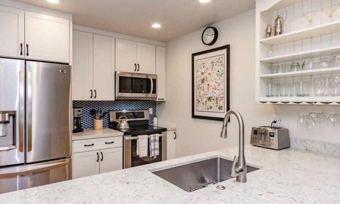Mammoth Lakes Condo | Recently remodeled! Close to everything in majestic Snowcreek Resort