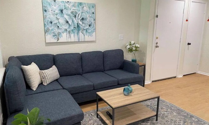 Central Oklahoma City Condo | Recently remodeled two bedroom condo in Okc
