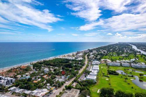 Briny Breezes Apartment | Recently Remodeled Mins from beach+Putting Green