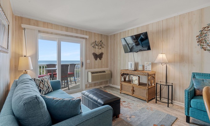 Windy Hill Condo | Recently Renovated 1st floor oceanfront unit + Free Attraction Tickets!