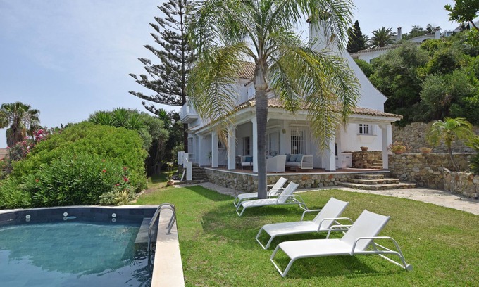 Atlanterra Ski Chalet | Recently renovated villa overlooking the coast of Atlanterra, for 8 pax.