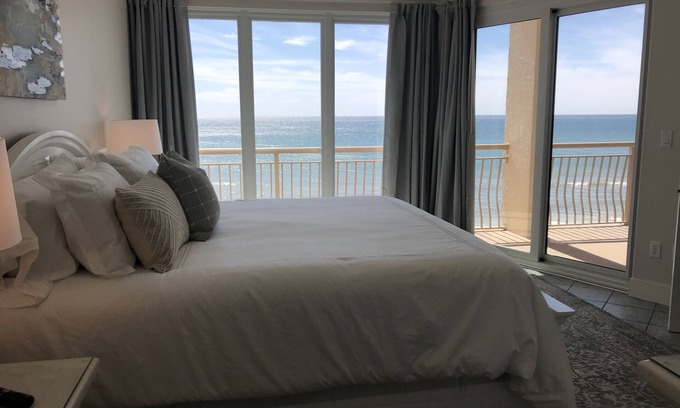 Rosemary Beach Condo | RECENTLY UPDATED - Gulf/Beach Front 2BR/2BA High Pointe