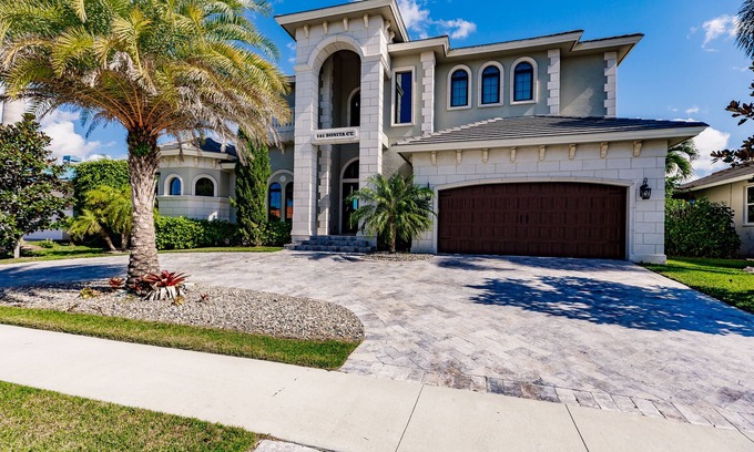 Marco Island House | Recently Updated - 5 Bed 6 Bath Must See Waterfront Home with Heated Pool