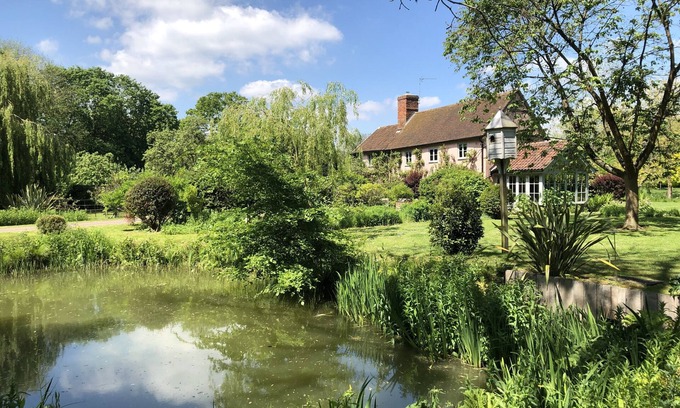 Bury St Edmunds Cottage | RECTORY FARM COTTAGE, ROUGHAM, pet friendly in Bury St Edmunds