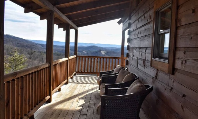 Greenville House | Red Bud at Grandview Cottages