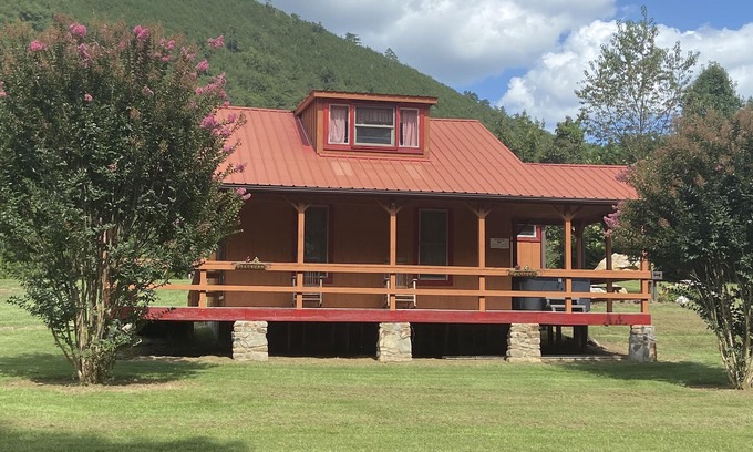 Hot Springs Cabin | Red Cabin on the French Broad River