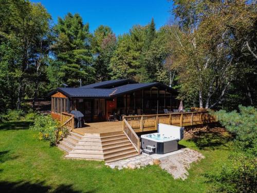 Minden Hills Ski Chalet | Red Cedar Chalet on Brady Lake