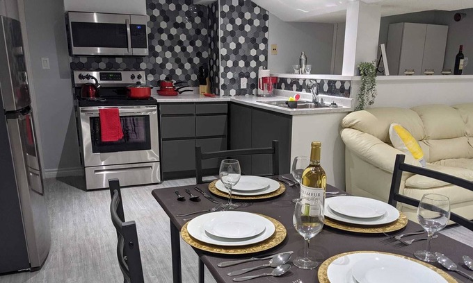 Pickering House | Red Dore - 2 Bedroom Cozy Basement Suite