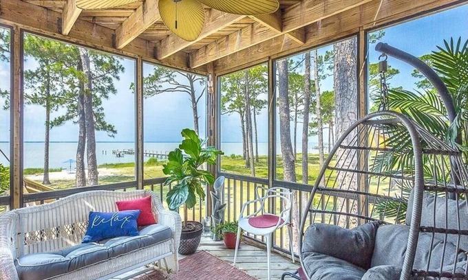 East End House | Red Fish Rendezvous Peaceful Bay Views
