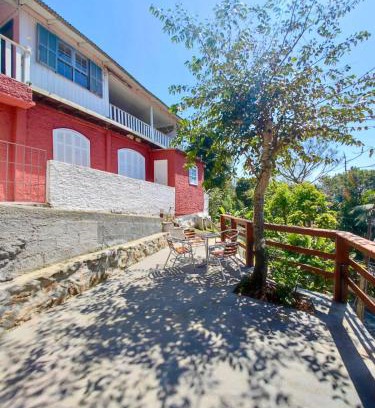 Palhoca House | Red House - Casa com Linda vista do Mar