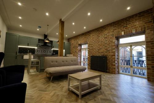 Spalding Apartment | Red Lion Apartments