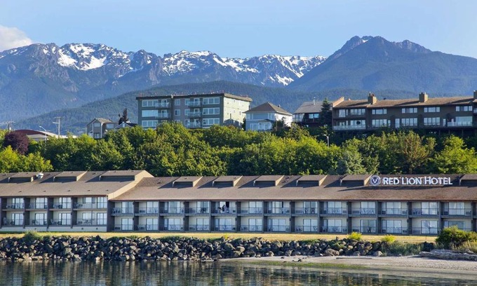 Port Angeles Hotel | Red Lion Hotel Port Angeles Harbor