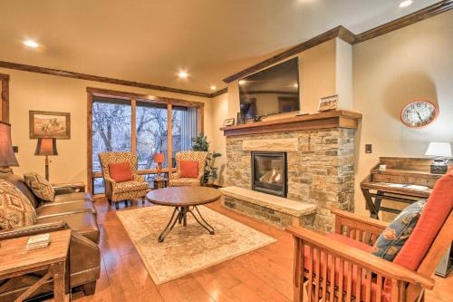 Red Lodge House | Red Lodge Townhome with Private Hot Tub and Mtn Views!