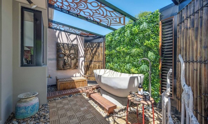 Central Mudgee House | Red Lotus Retreat near Central Mudgee and Wineries
