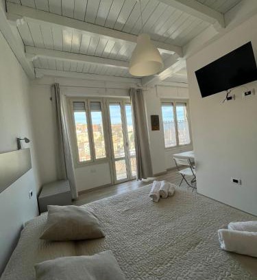 Cagliari Apartment | Red Moon