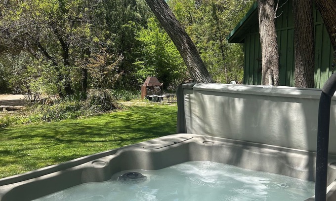 Sedona House | Red rock canyon views! Private. Everything you need. Artist touches abound