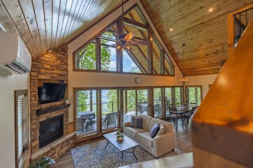 Jasper House | Red Rock Vista Cabin- Relaxing Spring Getaway