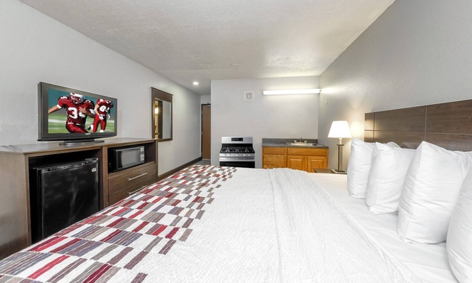 Culpeper Hotel | Red Roof Inn Culpeper