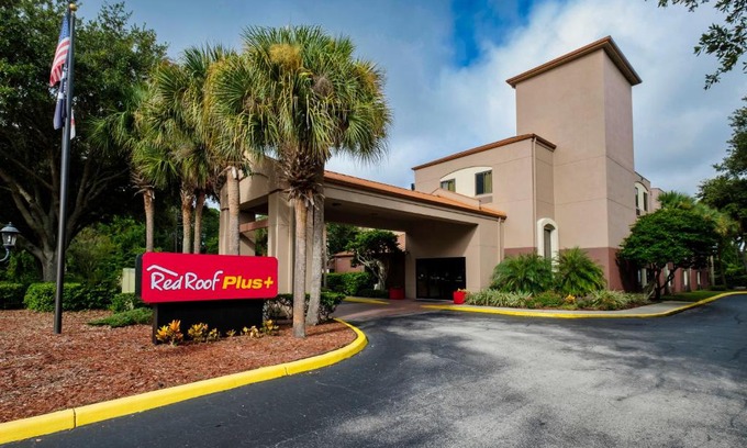 Palm Coast Hotel | Red Roof Inn PLUS+ Palm Coast