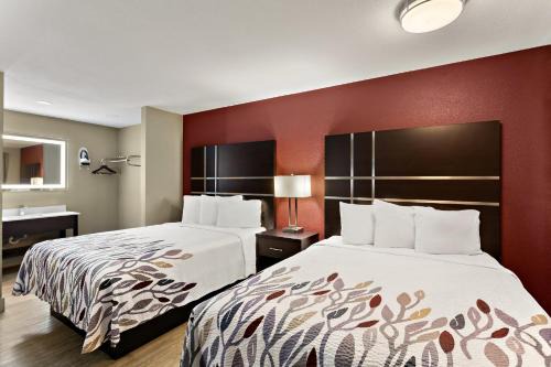 Downtown Hotel | Red Roof Inn Redding