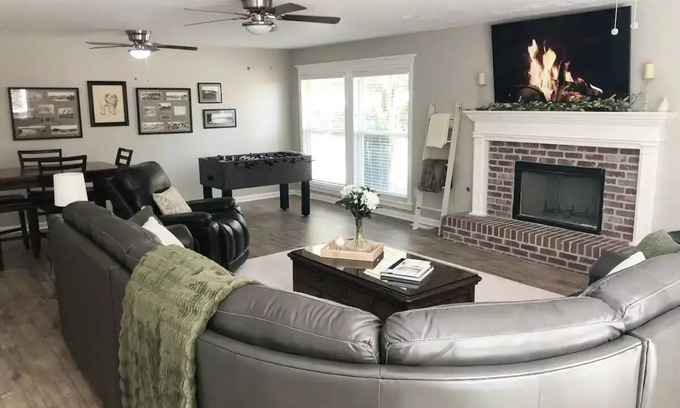 Cataula House | Red Roof Retreat/Ft. Moore/Callaway/Columbus